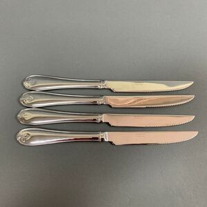 Reed & Barton Ribbon Crest Steak Knives 18/10 Stainless Steel Flatware Lot of 4